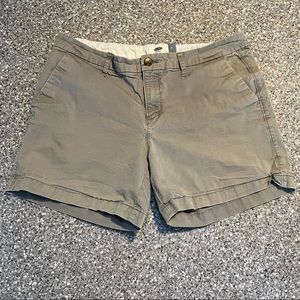 Old Navy Khaki Shorts | Tan khaki | Size: 8